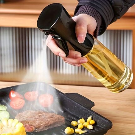 2-In-1 Oil Sprayer And Pourer Bottle, Leak-Proof Olive Oil Dispenser, Kitchen Seasoning Holder, Sauce And Vinegar Sprayer, Uncharged Plastic Kitchen Gadget Tool