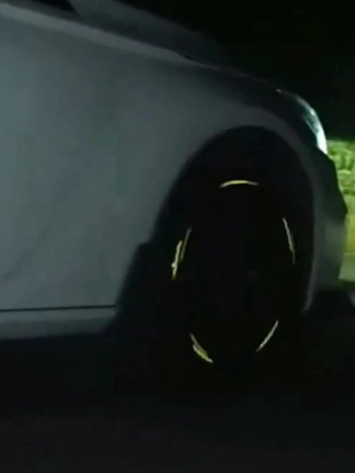 20Pcs Reflective Car Wheel Stickers - Enhance Visibility And Safety At Night - Green And Silvery Tire Warning Stickers For Motorcycles And Vehicles - Image 17