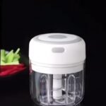 1Pc Electric Garlic Chopper, Mini Portable Veggie Chopper, 250Ml Garlic Grinder Masher Onion Chopper, Blender To Vegetable, Wireless Food Processor For Ginger, Chili, Fruit, Meat, Etc - Image 14