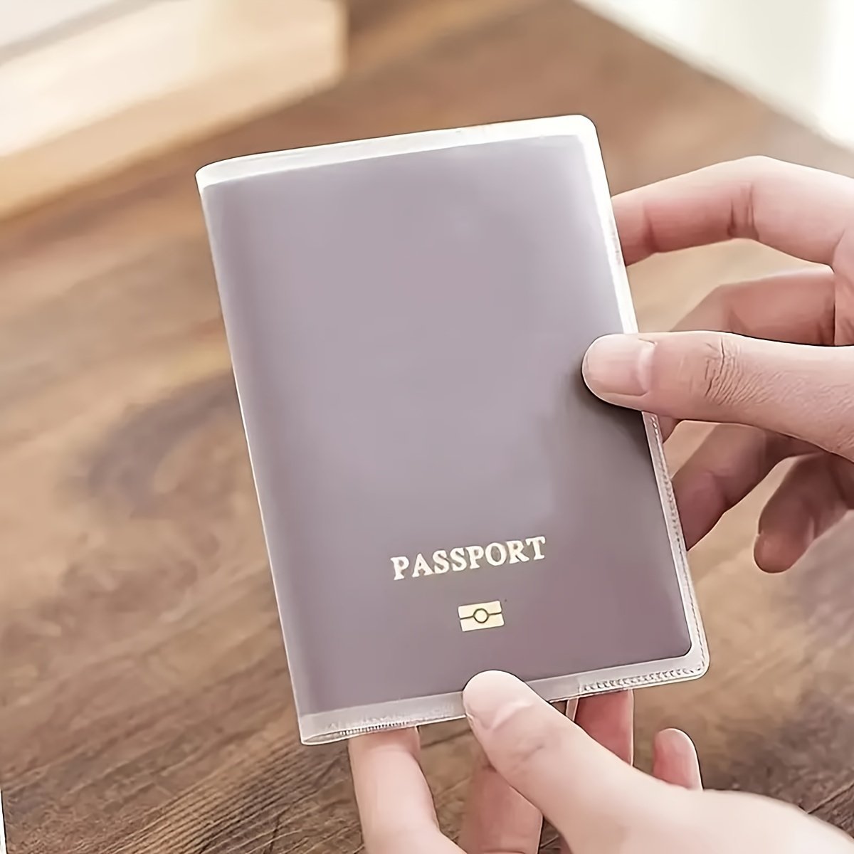 product-Fancyalgo-VirtualModelMatting-a99092b5f41d5d2703e03e0c836724eb.jpg 1Pc Vacation Style Transparent Pvc Passport Holder - Water-Resistant, Stain & Fade Resistant, Open Closure Passport Cover With Pvc Lining - Travel Document Organizer - Image 1