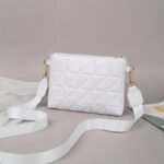 2025 New Women'S Fashion Quilted Chevron Crossbody Bag - With Adjustable & Detachable Strap, Golden-Tone Hardware, Zipper Closure, Khaki/White/Black, Crossbody Purse, Versatile Travel Purse, Modern Accessory, Durable Polyester Lining, Everyday Handbag, Stylish Handbag, Highquality Stitching, Compact Handbag, Daily Essentials - Image 2