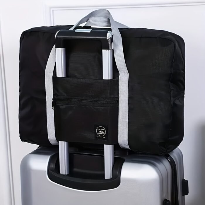 1Pc Lightweight Oxford Cloth Travel Bag, Foldable & Portable Luggage Tote With Fixed Shoulder Strap, Zipper Closure, Chain Accessory, Ideal For Gym, Weekend Trips, Large Capacity Carry-On Organizer - Image 1