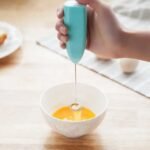 1Pc Handheld Electric Cake Mixer & Whisk - Portable 304 Stainless Steel Whisk With Ergonomic Plastic Handle, 1-Speed For Baking, Coffee, Tea - Battery-Powered (Batteries Not Included), Baking Essentials, Modern Kitchen Tool, Durable Kitchenware - Image 4