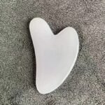 1Pc Heart-Shaped Scraping Massage Tool - Perfect For Facial And Eye Massage, - Smooth Scraping Board For Relaxing Facial And Body Care. - Image 9