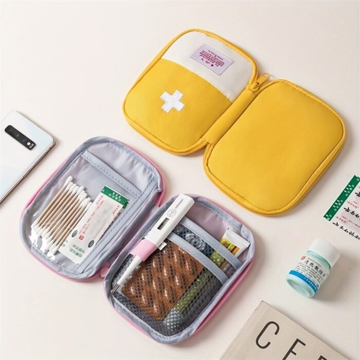 Small Size Portable Personal Medicine Pill Storage Bag Storage Box Daily Medical First Aid Bag Macaron Color - Image 1