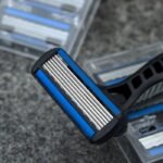 2 Handles + 24/26 Blades / Men'S And Women'S Manual Safety Razor With 3/6 Layers Of Stainless Steel Hair Removal Shaver Blade Replaceable Shaving Head Shaving Tool - Image 4