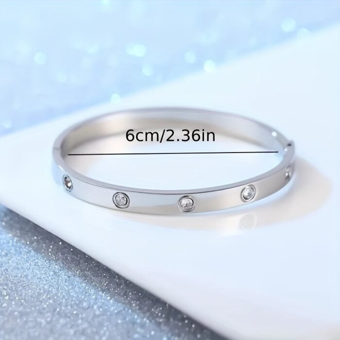 1 Classic Versatile Elegant Temperament Bracelet Gift Bracelet - Image 5