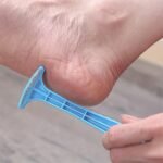 Portable Foot Heel Callus Remover - Effectively Removes Dead Skin And Promotes Healthy Feet - Plastic Pedicure Rasp For Home Use - Blue - Image 6