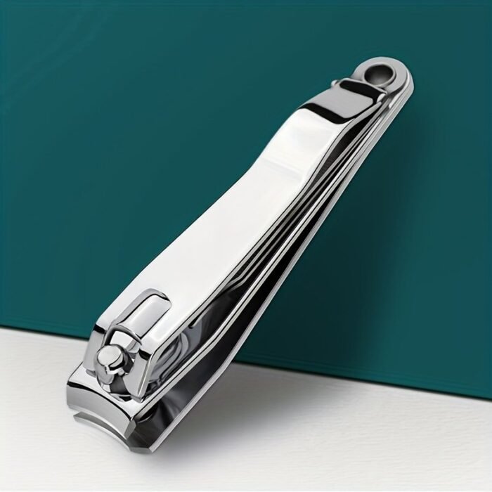 Large Silvery Nail Clippers - Image 1