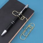 1Pc/5Pcs Metal Love Creative Paperclip Style Pen Holder, Simple Portable Student Notebook Holder Accessories Round Ballpoint Pen Clip