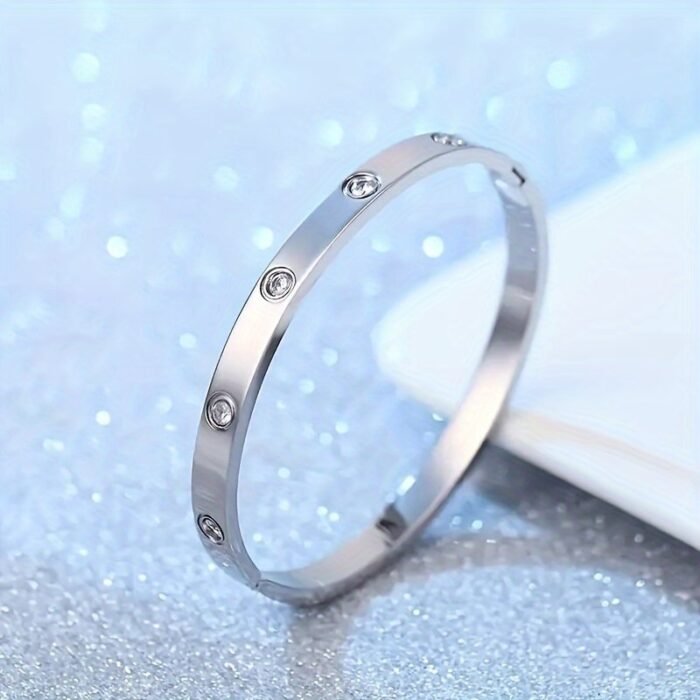 1 Classic Versatile Elegant Temperament Bracelet Gift Bracelet - Image 4