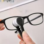 1Pc Eyeglasses Cleaning Brush Portable Multifunctional Glasses Sunglasses Microfiber Sun Glasses Wipe Cleaner Tool Accessories