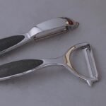 1Pc Premium Y-Shaped Metal Peeler, Straight Edge Vegetable And Fruit Peeler For Potato, Carrot, Kitchen Gadget Tool, Vegetable Peeler - Image 7