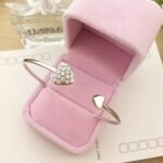 Elegant Minimalist Heart-Shaped Open Bracelet For Women, Adorned With Sparkling Rhinestones And Handcrafted Jewelry Decorations