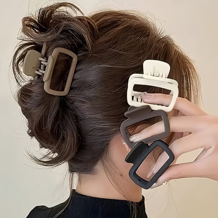 1/4Pcs Elegant Matte Square Hair Clip Set - Versatile Stylish Shark Clip For Women & S For Ponytail & Updo Perfect For Everyday Styling And Makeup - Image 1