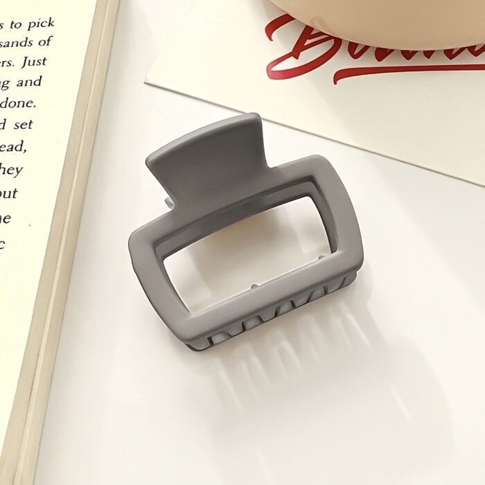 1/4Pcs Elegant Matte Square Hair Clip Set - Versatile Stylish Shark Clip For Women & S For Ponytail & Updo Perfect For Everyday Styling And Makeup - Image 11