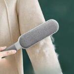 A Double-Sided Brush For Collecting Pet Hair And Dust, Designed For Manual Electrostatic Cleaning. Made From Durable Polypropylene, It Can Be Used On Clothing, Sofas, Furniture, Bedding, And Carpets Without The Need For Electricity. - Image 6