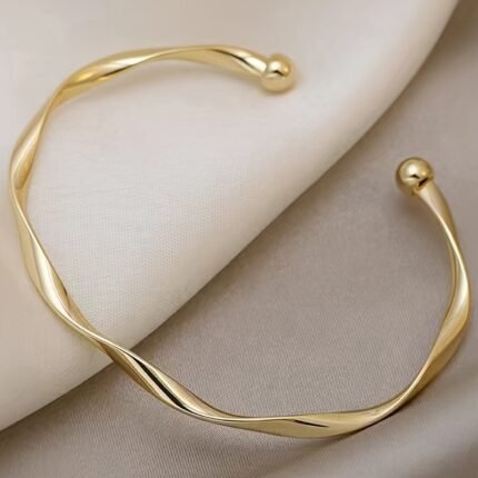 A Minimalist Twisted Adjustable Women'S Bangle