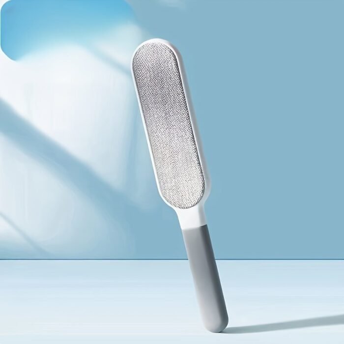 A Double-Sided Brush For Collecting Pet Hair And Dust, Designed For Manual Electrostatic Cleaning. Made From Durable Polypropylene, It Can Be Used On Clothing, Sofas, Furniture, Bedding, And Carpets Without The Need For Electricity. - Image 9
