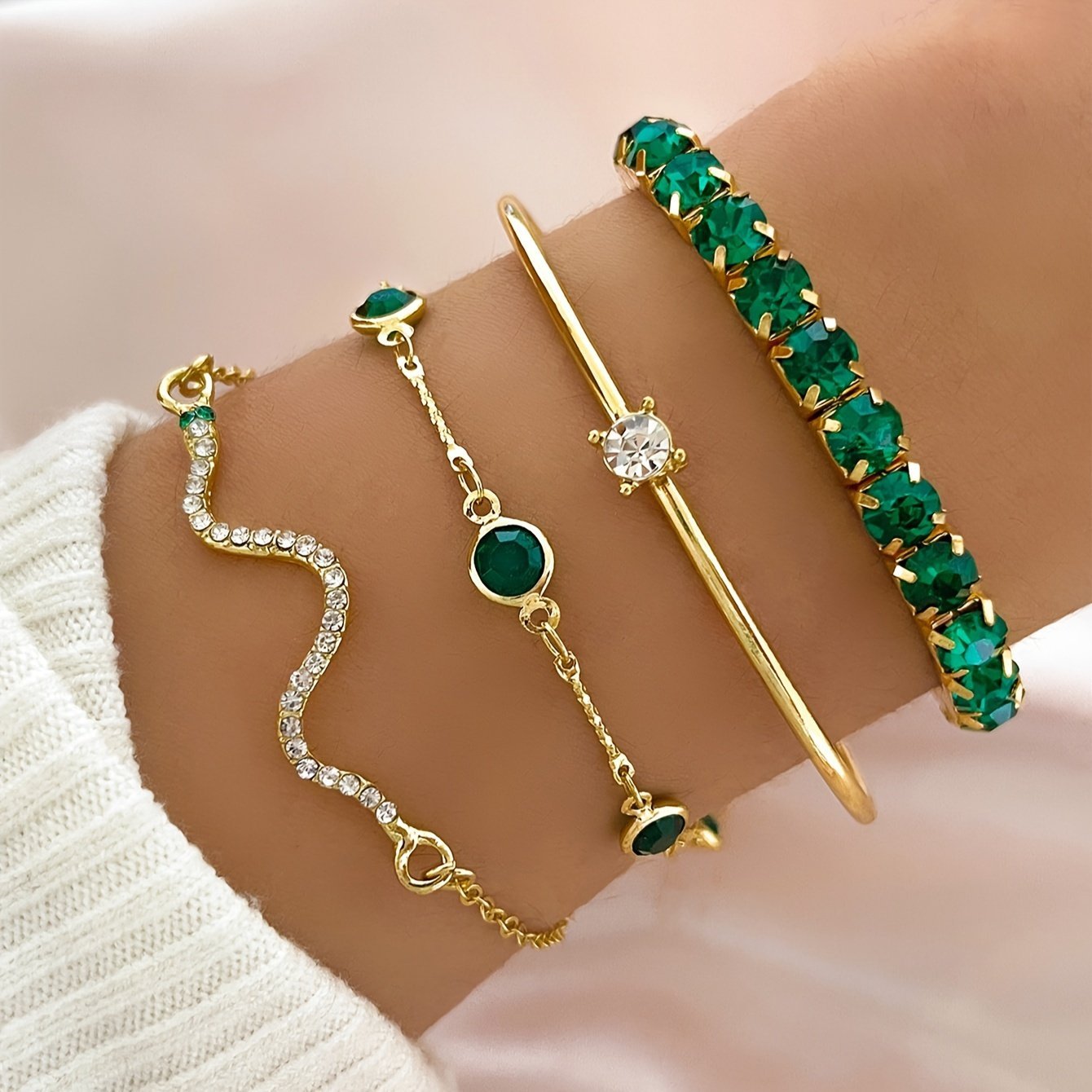 product-fancy-e0b16cb5-705a-4dcd-b288-9cc5f50b5364.jpg 4Pcs/Set Elegant Green Imitation Gemstone Rhinestone Claw Chain Snake Bracelet Open Bangle For Women - Image 1