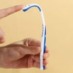 Dual-Sided Tongue Cleaner Brush, Oral Hygiene Tongue Scraper With Non-Slip Handle, Deep Cleaning For Fresh Breath, Oral Care Tool For Men And Women - Image 8