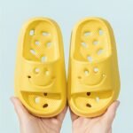New Joyful Face Hollow Youngsters'S Slippers, Fashionable And Cute Eva Beach Shoes With Open Toes, Breathable And Handsome Sandals For Indoor Bathroom, Non-Slip Quick-Drying Outdoor Garden Lightweight Soft Comfortable Travel Shoes All Seasons - Image 7