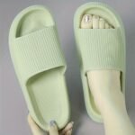 2024 New Fashionable And Versatile Eva Couple Slippers, A Variety Of Colors To Choose From, The Bottom Is Not Very Thick, The Wrapping Is Comfortable, Soft, Non-Slip And Wear-Resistant, Suitable For Wearing The Beach Outside The Bathroom At Home, Supermarket Improvements, Lighter, Thinner And More Comfortable, Simple Ins - Image 8