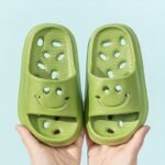 New Joyful Face Hollow Youngsters'S Slippers, Fashionable And Cute Eva Beach Shoes With Open Toes, Breathable And Handsome Sandals For Indoor Bathroom, Non-Slip Quick-Drying Outdoor Garden Lightweight Soft Comfortable Travel Shoes All Seasons - Image 10