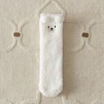 1 Pair Women'S Cute Bear Fuzzy Coral Fleece Warm Socks, Solid Color Knit Fabric, Polyester 97% Spandex 3%, Machine Washable - Autumn/Winter Collection - Image 3