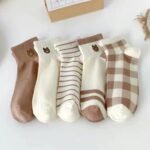 Five Pairs Women'S Cute Bear Socks - Soft Animal Pattern Short Socks In Beige, Brown, And White Stripes, Perfect For Casual Attire, Cute Socks - Image 3