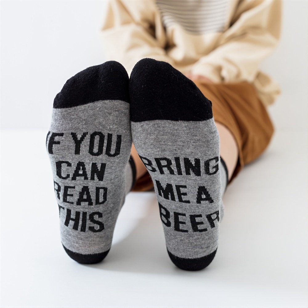 product-Fancyalgo-VirtualModelMatting-4696c6e915d7b66be37ea33dd1d460d5.jpg 1 Pair Men'S Creative Letter Printed Crew Socks, Breathable Soft Athletic Sport Socks - Image 1