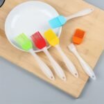 6Pcs Silicone Oil Brush Household Baking Brush Outdoor Bbq Brush Kitchen Accessories Tools Diy Baking Tool Cream Brush Silicone Brush Varsity Brush Cooking Utensil Kitchen Gadgets - Image 11