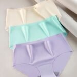 3 Packs Of Seamless Briefs With Mid-Rise Waist