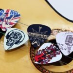 50Pcs Electric Guitar Pick Variety Pack - 0.46, 0.71 & 1.0Mm Thickness - Pvc Material - Cartoon Skull & Wood Grain - 8 Grid Storage Box - Musical Instrument Accessories - Image 12
