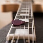 Mixed Pack Of Guitar Picks In Three Sizes, Available In Sets Of 20, 50, Or 100. - Image 4