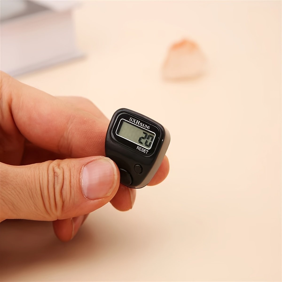 product-algo_check-auto-1b656238f013cc2055d9e685869bfd7f_1717166918311.jpg Modern Plastic Finger Ring Tally Counter With Card Accessory - Unlimited Edition Electronic Handheld Clicker, Battery-Operated Digital Display For Warehouse Inventory, Mathematics, Adult 14+ Age Group - Image 1