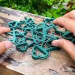 50/30/10Pcs Adjustable Plant Clips - Reusable Garden Support For Flowers, Vines, Vegetables & Tomatoes - Durable Plastic, Essential Gardening Tools - Image 14