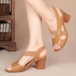 2024 Summer Comfortable Women'S Mid-Heel Sandals, Slip-On Chunky Heeled High Heels In Solid Color For Mature Ladies - Image 2