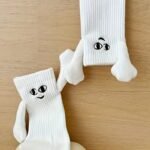 1/2/3 Pairs Unisex Adorable Holding Hands Magnetic Crew Socks, Comfy Breathable Casual Thermal Socks, Winter & Autumn - Image 8