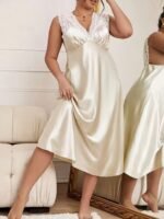 Elegant Women'S Lace-Trimmed Backless Nightgown - Soft Polyester & Elastane Blend, Machine Washable - Image 2