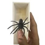 Original Spider Prank Box, Fun Toy Box, Hilarious Christmas Halloween Gift Box And Prank Gift Practical Joke Toy, Scary Spider Box, Fake Insect Surprise, Surprise Your Family And Friends With This Fun Toy Spider Box - Handmade Creative Funny Gag