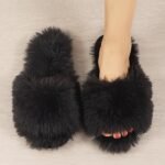 Women'S Plush Slippers For All Seasons, Cozy Indoor Footwear With A Stylish And Minimalist Design. - Image 2