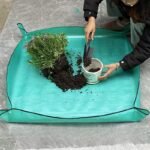1Pc Waterproof Gardening Mat For Succulents, Green Plants, Balcony Repotting & Soil Mixing Tool With Easy-To-Clean Fabric, Foldable Indoor Planting Pad ? Perfect Gift