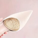 One Pair Of Soft Round Head Relief Shoe Pads With Peach Heart Cushion, Anti-Slip For High Heels And Casual Shoes - Image 4