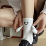 1/2/3 Pairs Unisex Adorable Holding Hands Magnetic Crew Socks, Comfy Breathable Casual Thermal Socks, Winter & Autumn - Image 5