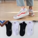 Men'S Casual Fashion Letter Print Breathable Sports No-Show Socks For All Seasons, 5/10/20 Pairs, Trainer Socks Women, Sports Socks Women, High Quality Socks For Men, Athletic Socks Mens, Mens Ancle Socks For Men, Workout Socks, Casual Wear, Trendy Socks, Stylish Socks, Soft Material, Hand Wash Only, Lightweight Socks, Performance Socks, Daily Wearers, Gym Enthusiasts - Image 2