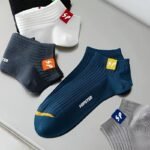 5 Pairs/10 Pairs Men'S Trendy Alphabet Pattern Socks, Polyester 95% & Elastane 5%, Knit Fabric, Anti-Odor, Shallow Cuff, All-Season Boat Socks, Machine Washable, Versatile & Fashionable - Image 7