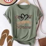 Women'S Casual Leopard Print T-Shirt With Heart & Stars Design, Short Sleeve Crew Neck, Brown & Black Animal Print, Perfect For Summer Outfits, Casual Summer Wear | Playful Print Tee | Smooth Texture Shirt