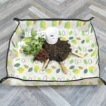 1 Pack, Plant Potting Mat, Thick Waterproof Potting Mat For Indoor Plant Transplanting And Dirty Control, Foldable Indoor Succulent Potting Mat, Portable Gardening Mat, Home Gardening Waterproof Mat, Succulent Plants, Green Plants, Balcony Repotting And Soil Changing, Flower Mat Operation, Soil Mixing Planting Tools, 4 Sizes Optional, Gardening Tools. - Image 2