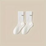 1/5 Pairs Unisex Casual Plain Color Socks, Fashion Versatile Socks, Breathable Comfy Crew Socks, Casual Sports Socks For Men Women - Image 6